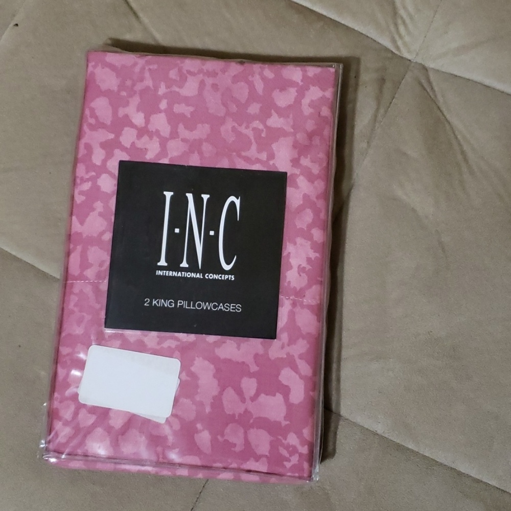 I-N-C International Concepts  2 King Pillowcases